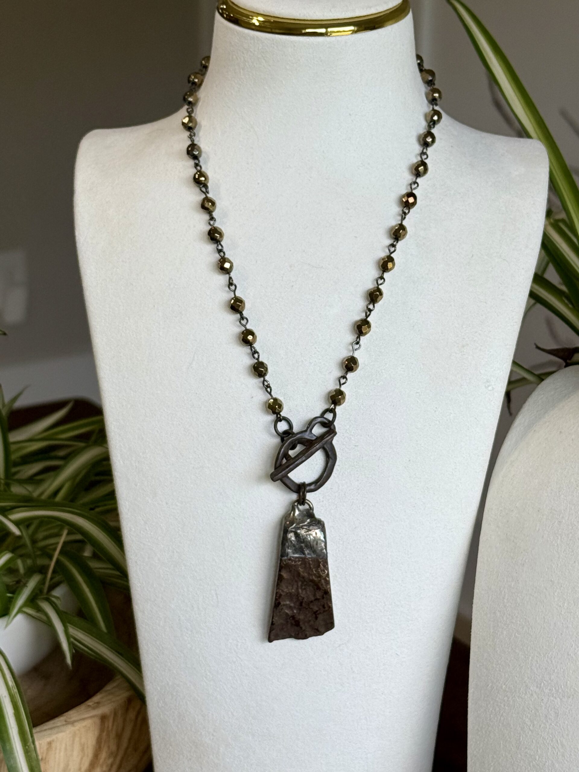 Rustic Hematite Soldered Pendant Necklace - Image 4
