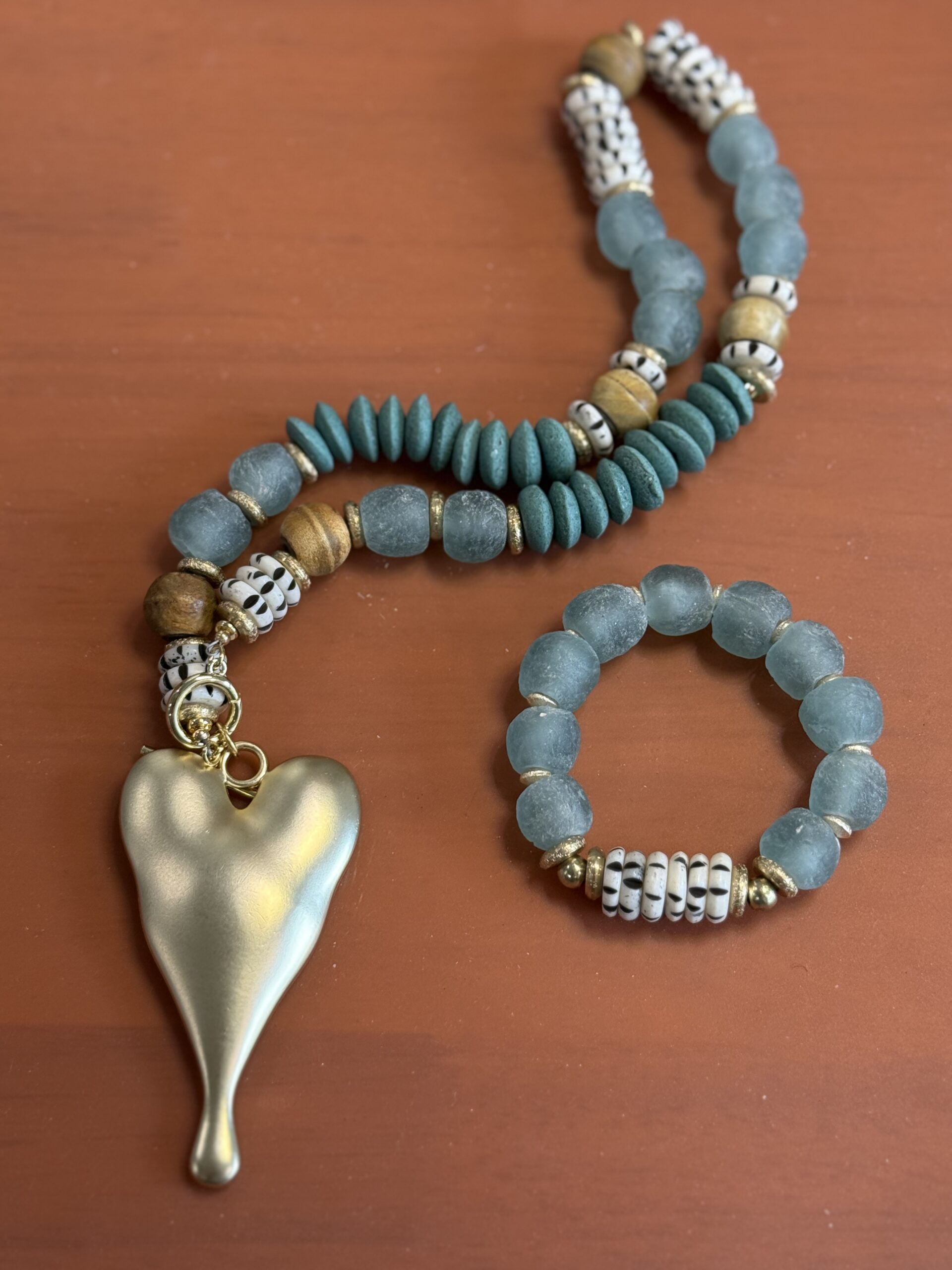 Sea Glass & African Bone Stretch Bracelet - Image 3