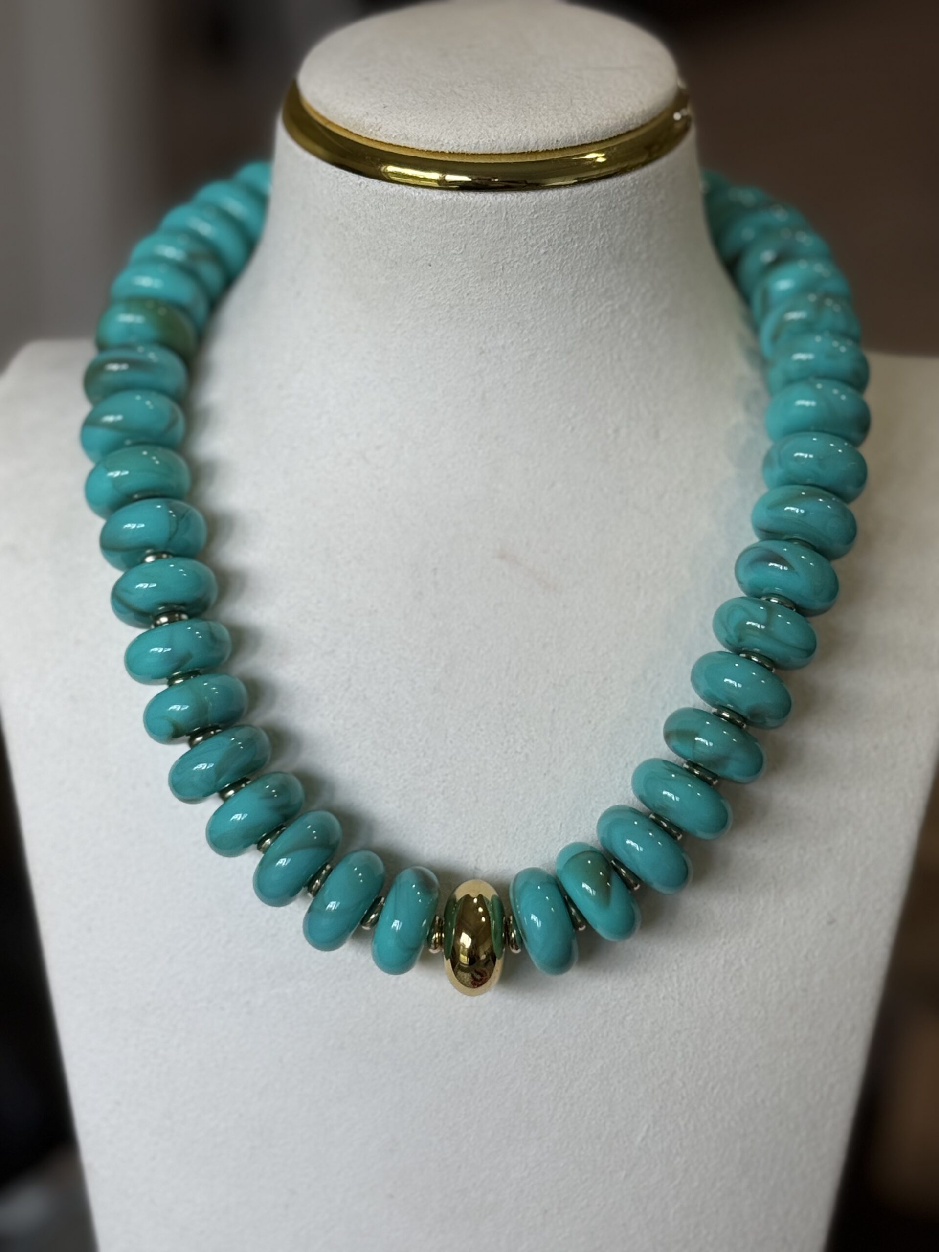 Color Pop Rondelle Lucite Necklace - Image 8