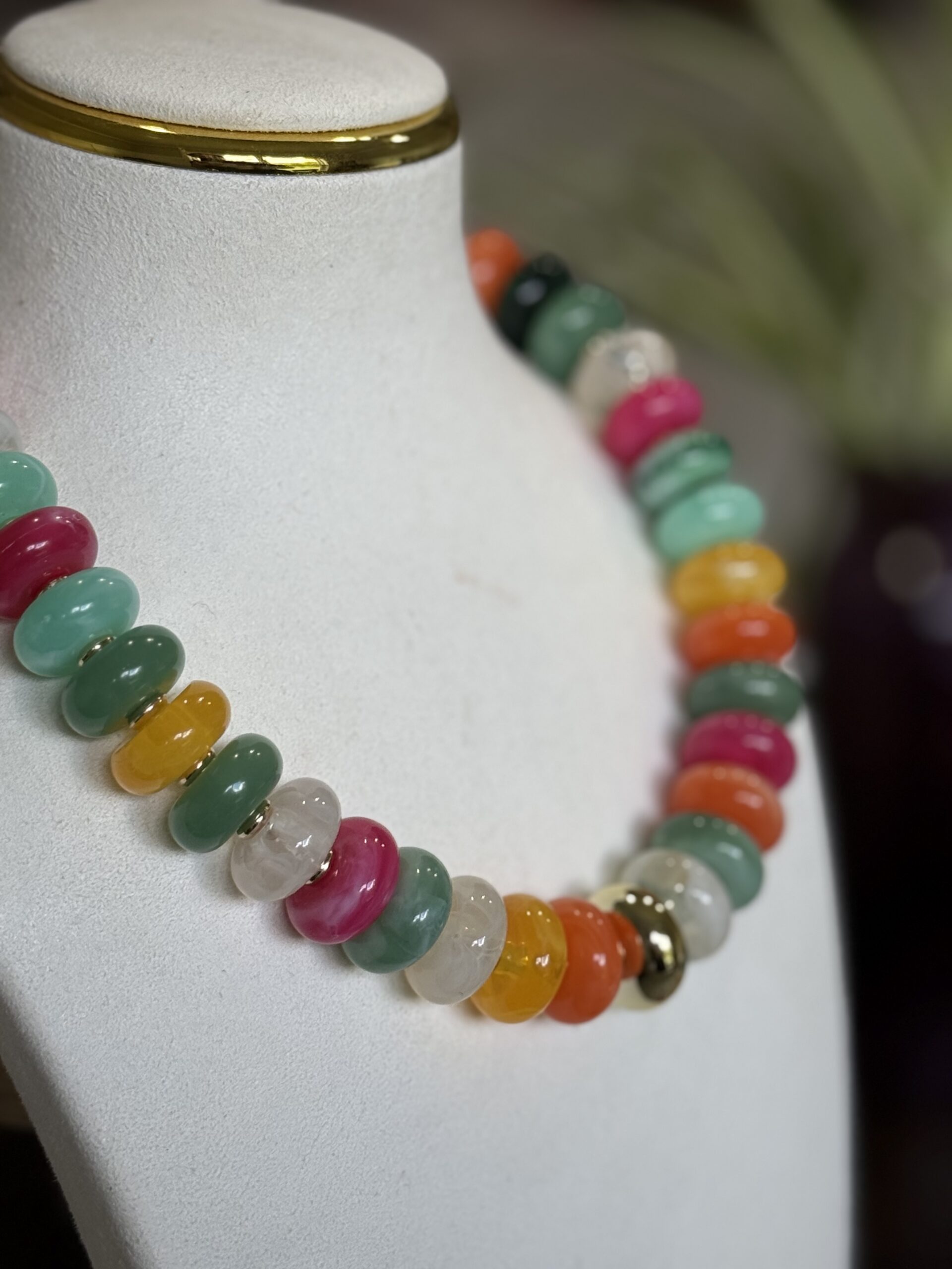 Color Pop Rondelle Lucite Necklace - Image 16