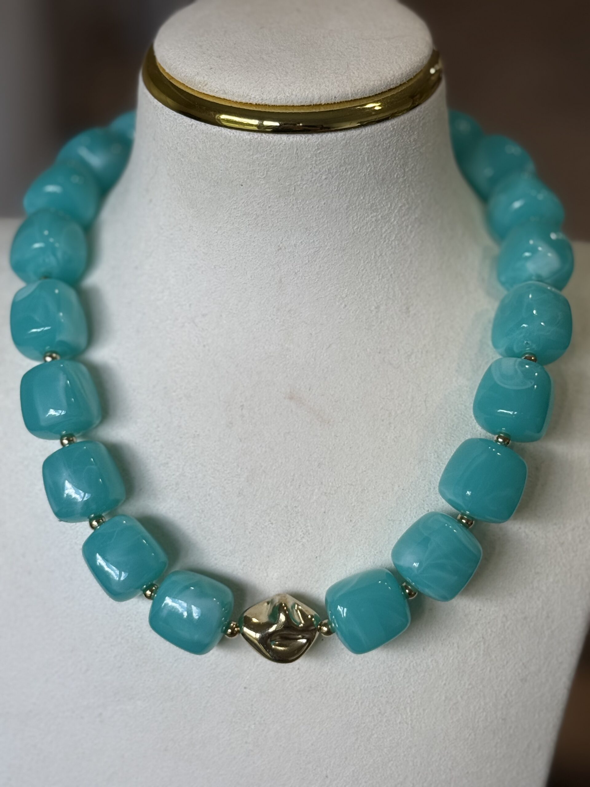 Color Pop Square Lucite Necklace - Image 5