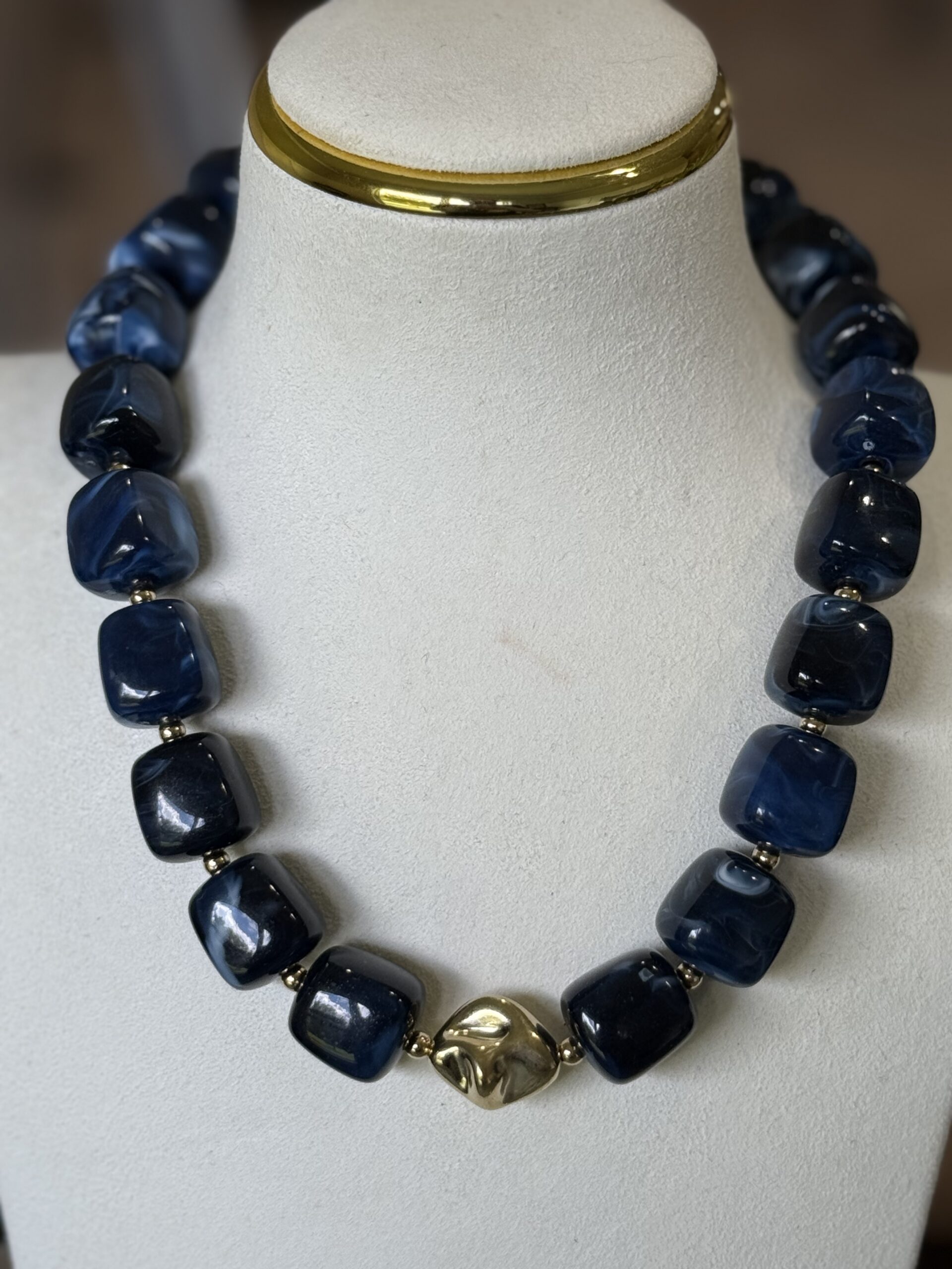 Color Pop Square Lucite Necklace