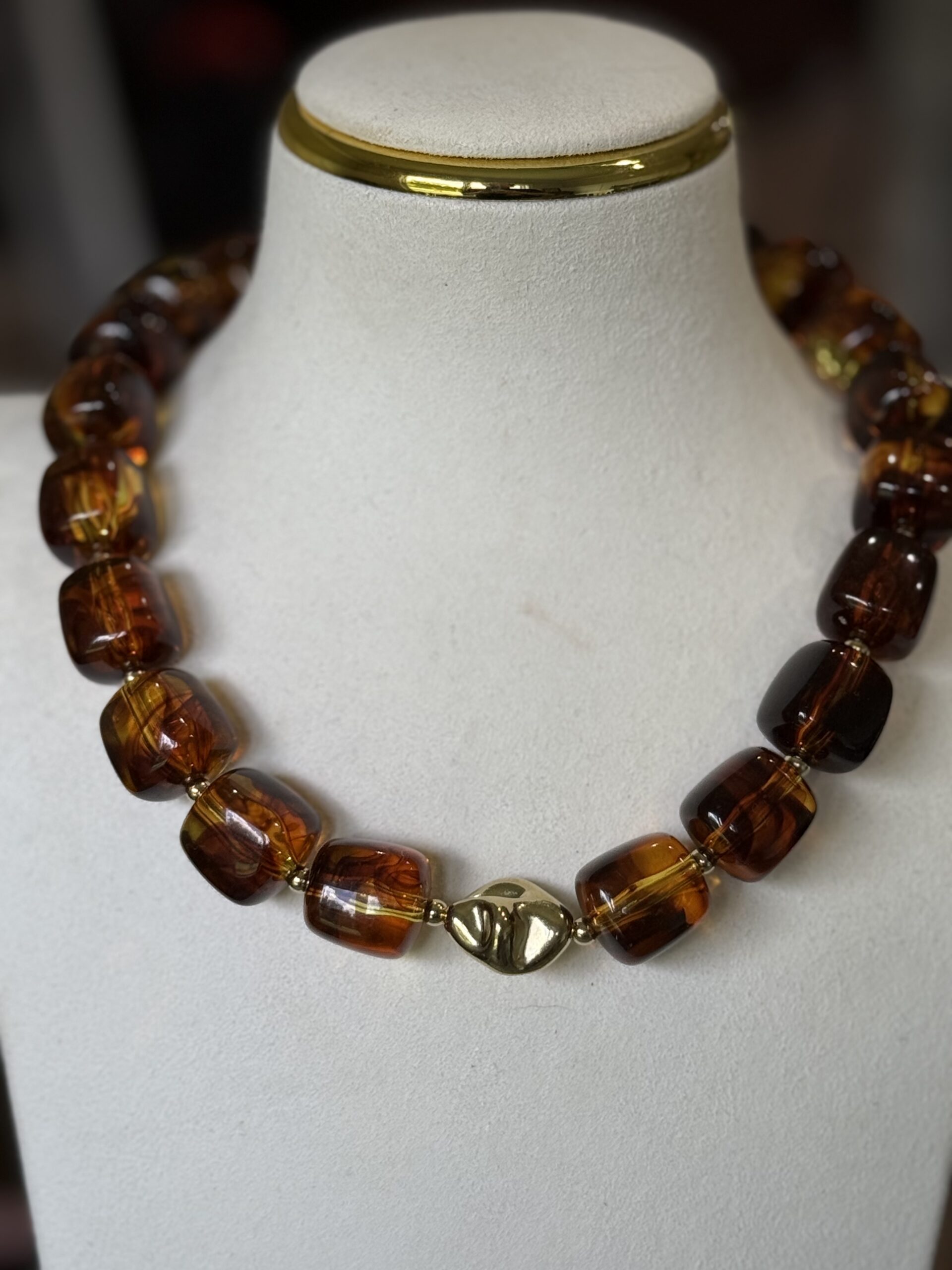 Color Pop Square Lucite Necklace - Image 9