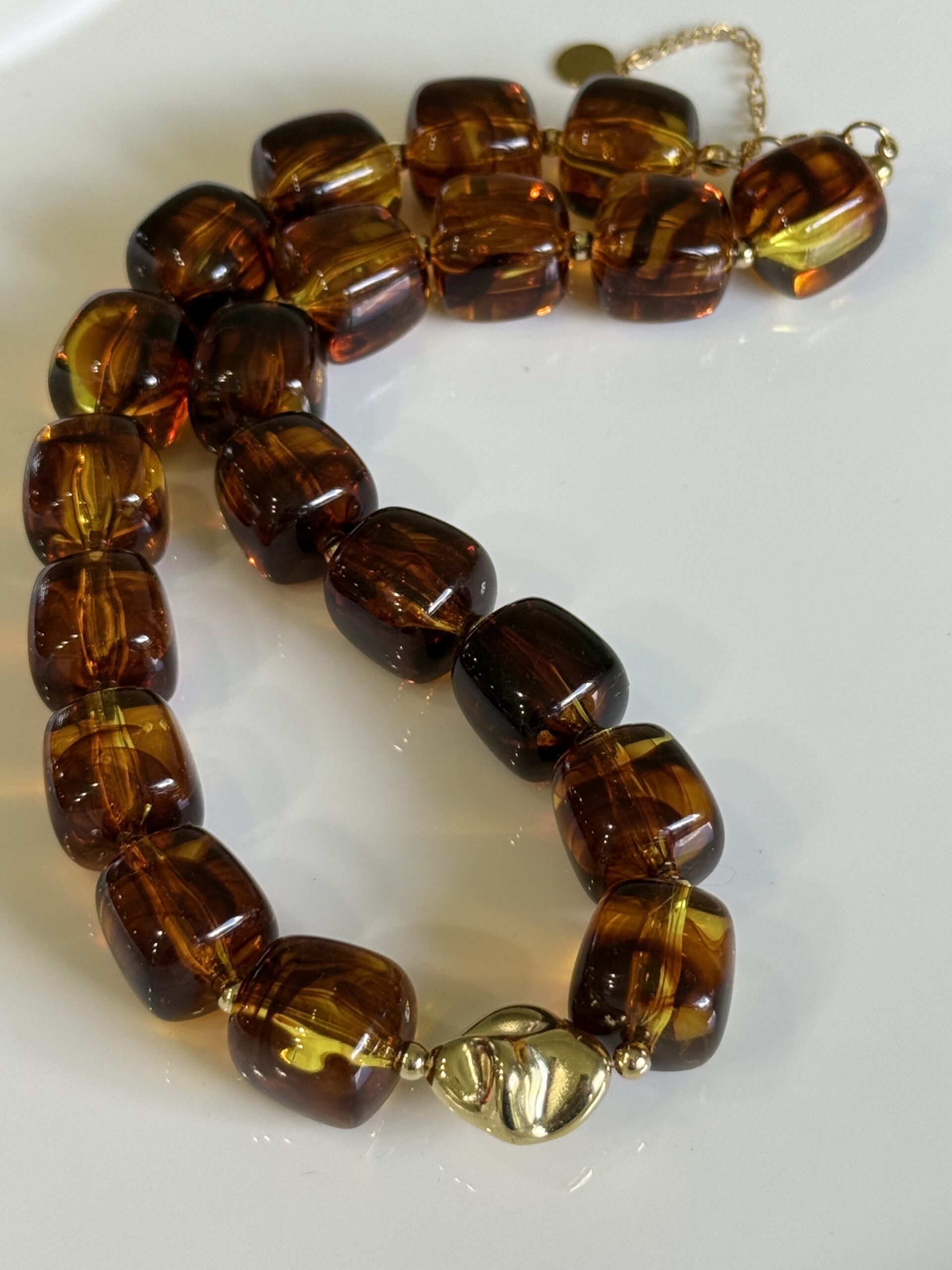 Color Pop Square Lucite Necklace - Image 7