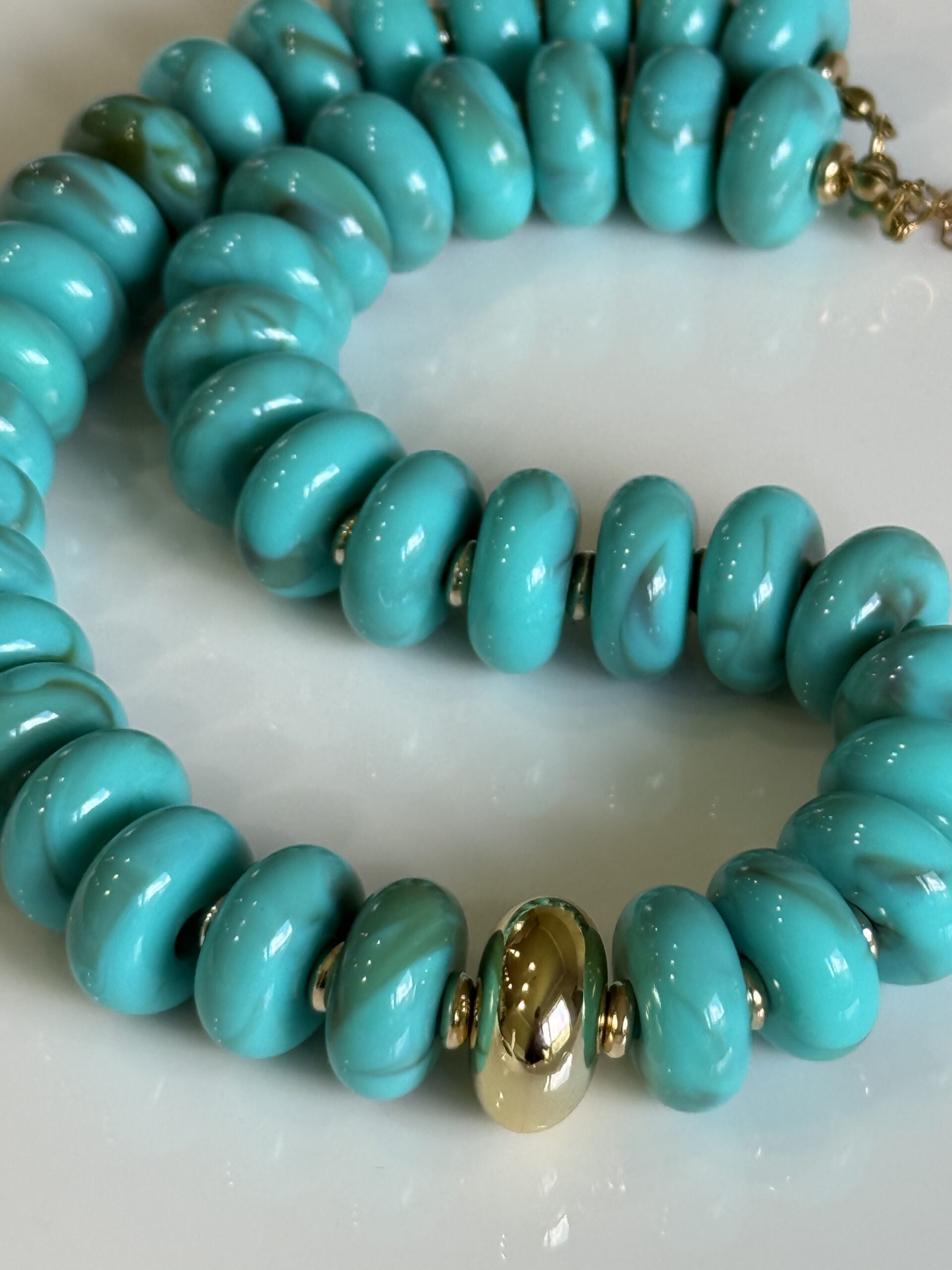 Color Pop Rondelle Lucite Necklace - Image 7